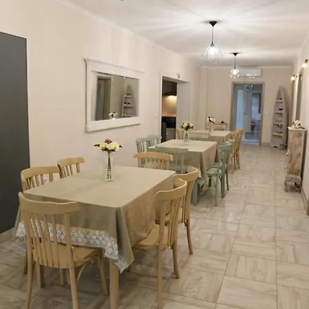 Tiszavilag Pihenohaz بيت ضيافة *