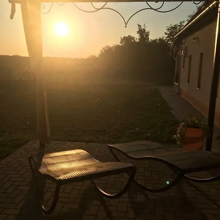 Tiszavilag Pihenohaz * Tiszakécske
