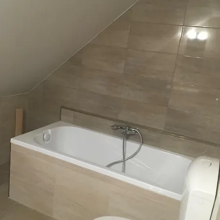 Tiszavilag Pihenohaz بيت ضيافة