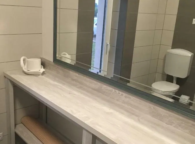 Pensiune Tiszavilag Pihenohaz *