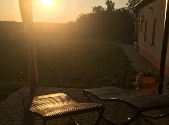 Tiszavilag Pihenohaz * Tiszakécske